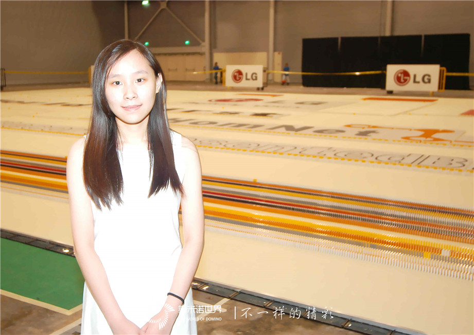 30万张骨牌应声展现，金宝搏188体育纪录在热泪中创立